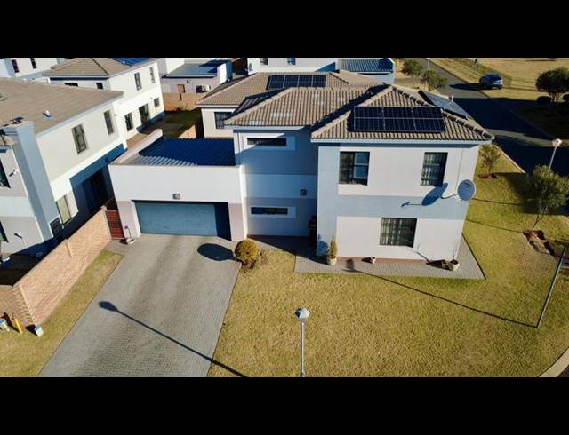 3 BEDROOM HOUSE FOR SALE IN THATCHFIELD